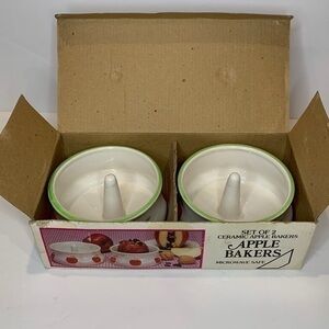 Vintage apple bakers set of 2 in original box